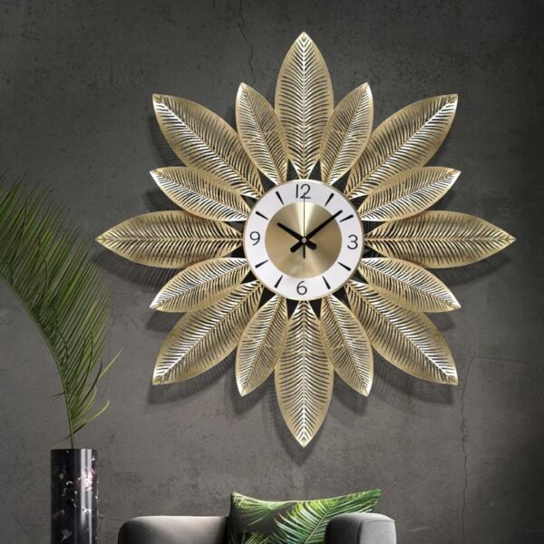 BEAUTIFUL LEAVES CLOCK