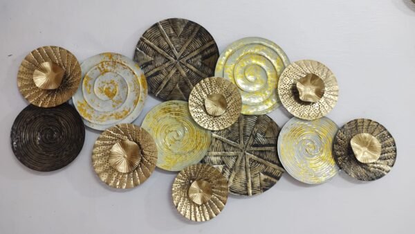 METAL PLATER WALL ART